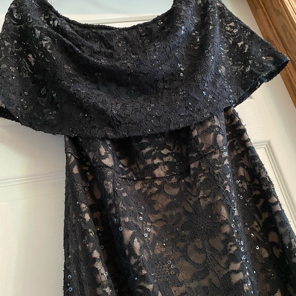 Chic Black Lace Maxi Dress - Picture 15 of 16